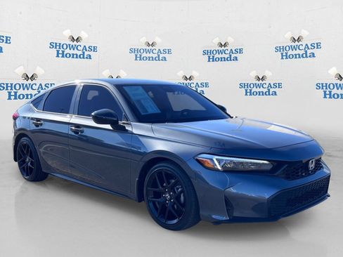 Used 2025 Honda Civic Sport image 10