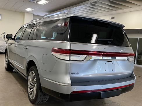 Certified 2023 Lincoln Navigator L Reserve image 5