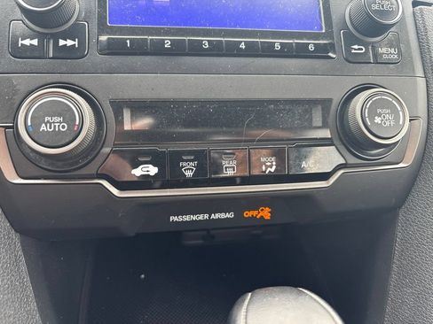 Used 2017 Honda Civic Sport image 18