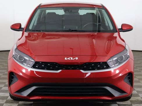 Used 2024 Kia Forte LXS image 9