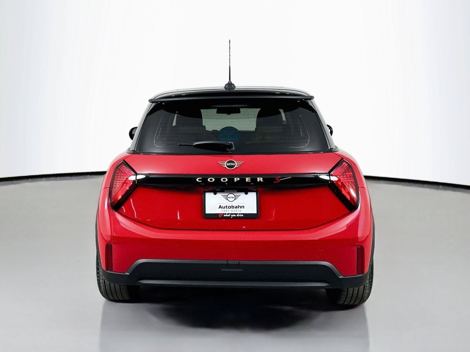 Used 2025 MINI Cooper S FWD image 5