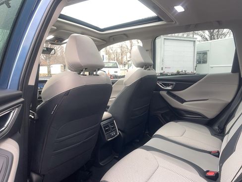 Used 2023 Subaru Forester Premium image 6