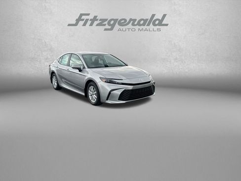 Used 2026 Toyota Camry LE FWD image 1