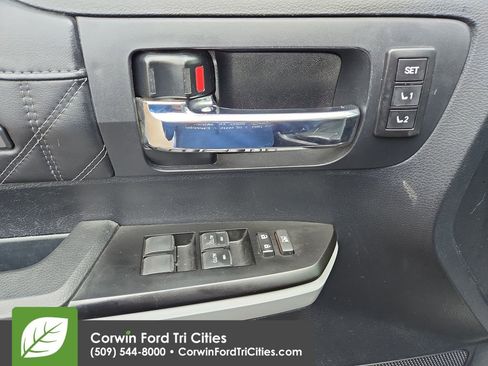 Used 2018 Toyota Tundra Platinum AWD/4WD image 16