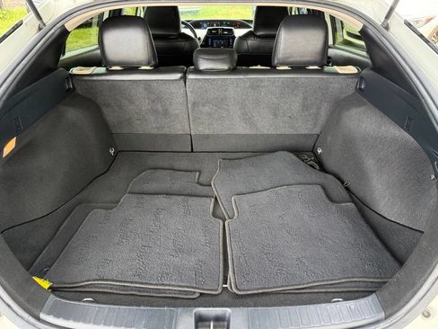 Used 2019 Toyota Prius LE FWD image 16