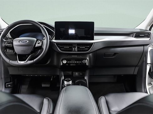 Used 2024 Ford Escape Platinum image 9