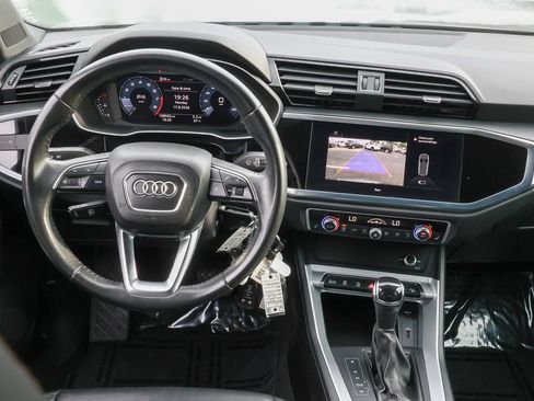 Used 2019 Audi Q3 2.0T Premium AWD/4WD image 7