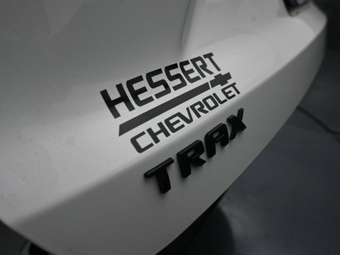 Certified 2024 Chevrolet Trax RS w/ Driver Confidence Package FWD image 31