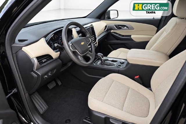 Used 2023 Chevrolet Traverse LS FWD image 10