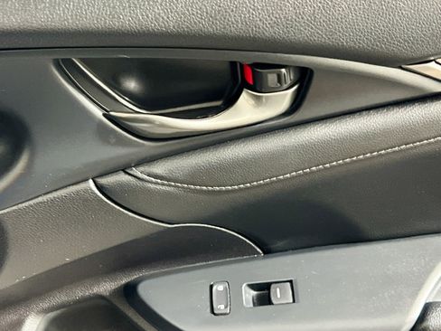 Used 2018 Honda Civic EX-L image 31