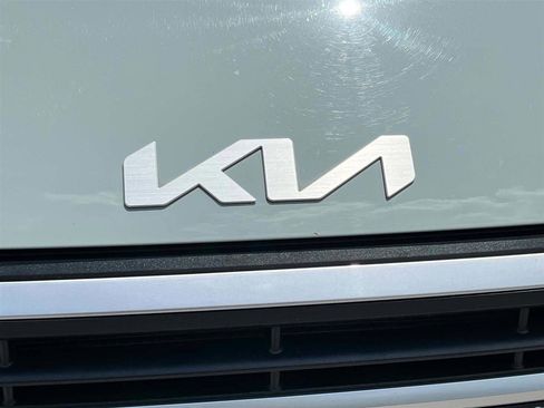 Used 2025 Kia K4 FWD image 4