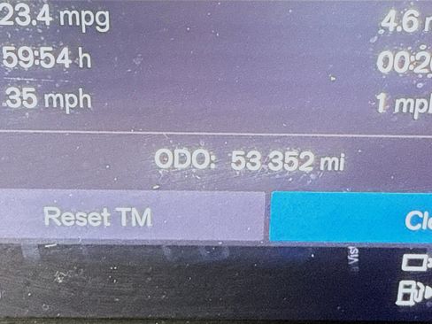 Used 2024 Volvo XC60 T8 Core image 16