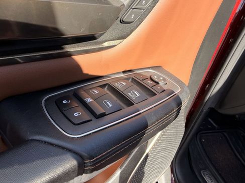 Used 2022 RAM 1500 Limited w/ Bed Utility Group image 14