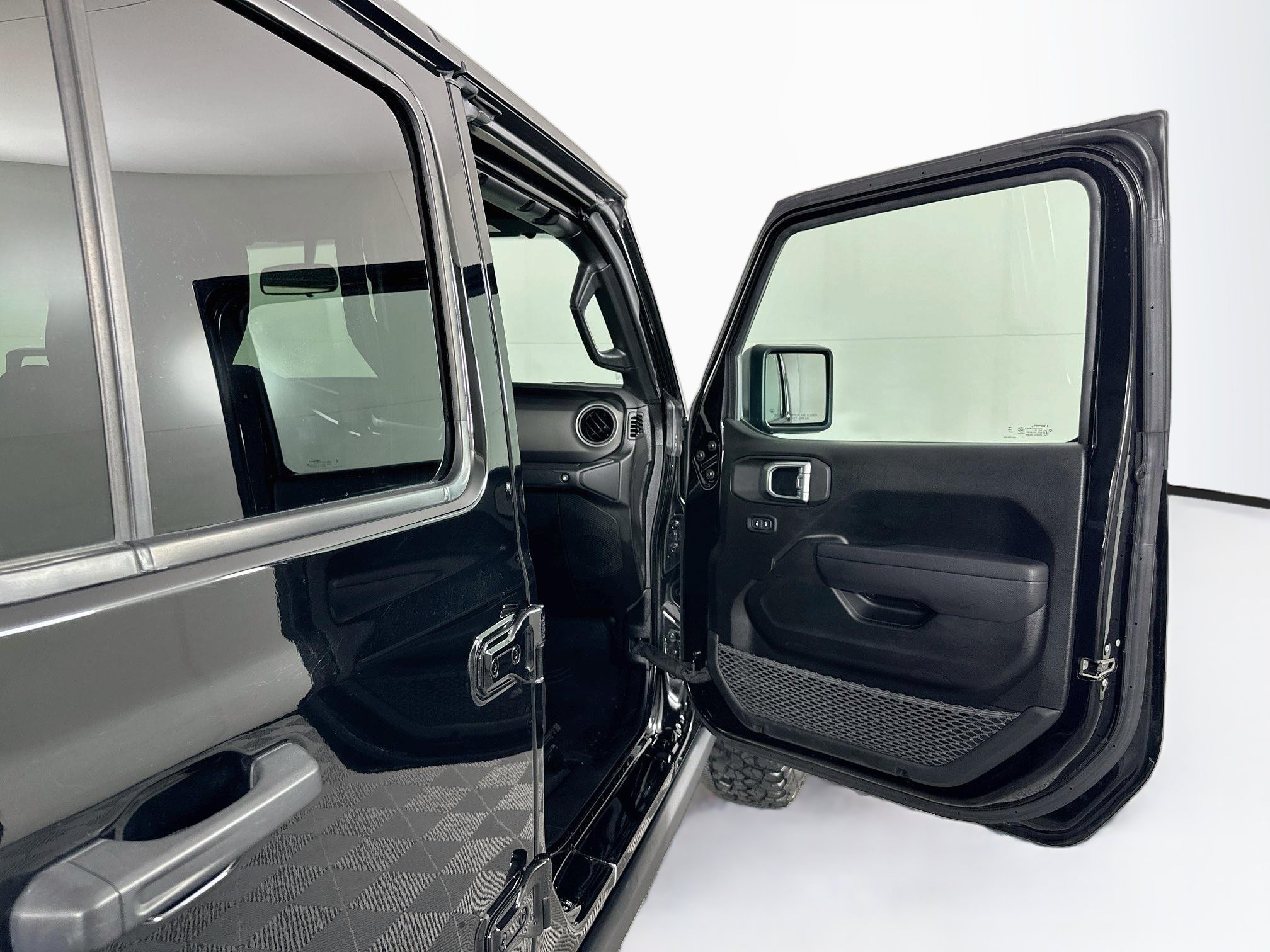 Used 2023 Jeep Gladiator Sport AWD/4WD image 29