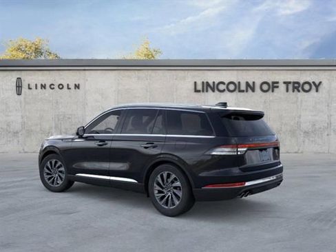 New 2026 Lincoln Aviator AWD image 4