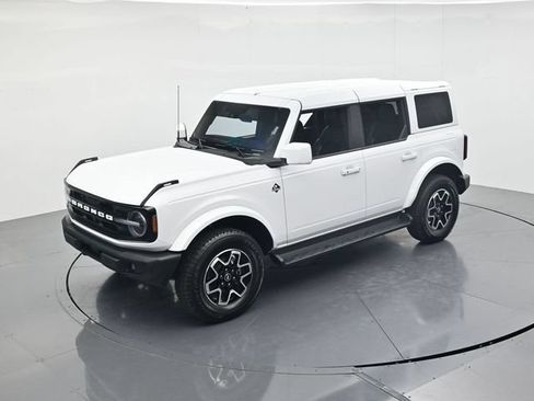Certified 2025 Ford Bronco Outer Banks AWD/4WD image 48