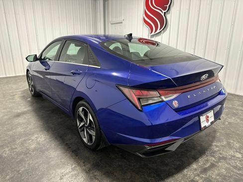 Used 2023 Hyundai Elantra Limited FWD image 8