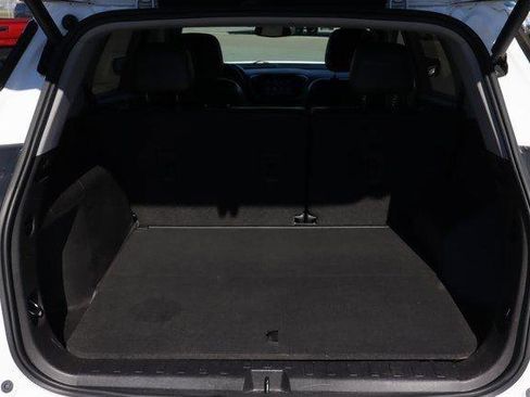 Used 2021 GMC Terrain SLT image 23