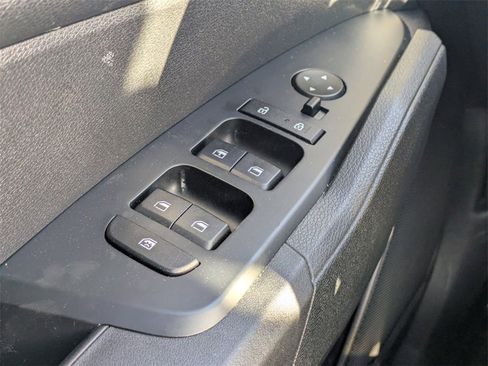 Used 2024 Kia Sportage LX image 21