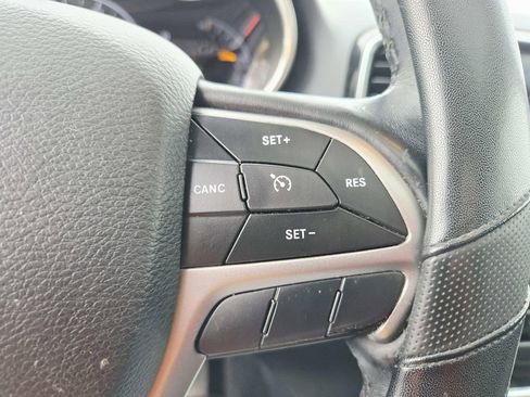 Used 2020 Jeep Grand Cherokee Limited image 21