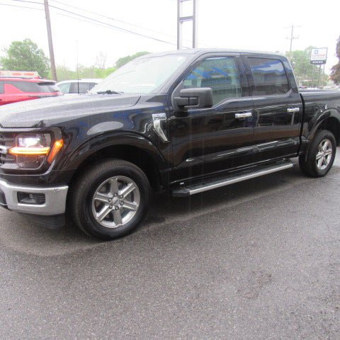 Used 2025 Ford F150 XLT w/ Equipment Group 301A Standard RWD image 5