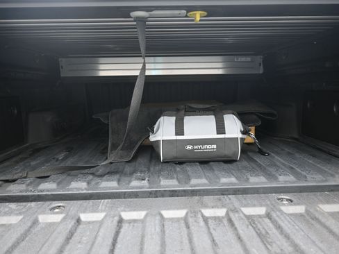 Used 2024 Hyundai Santa Cruz Limited image 24