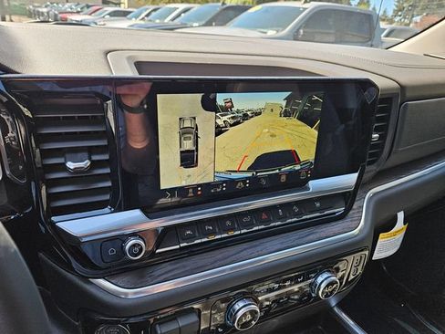New 2026 GMC Sierra 1500 SLT AWD/4WD image 32