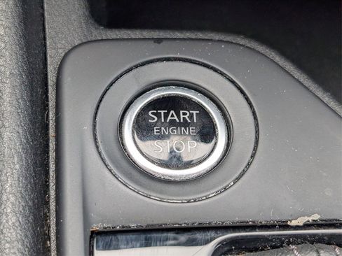 Used 2023 Nissan Sentra S image 22