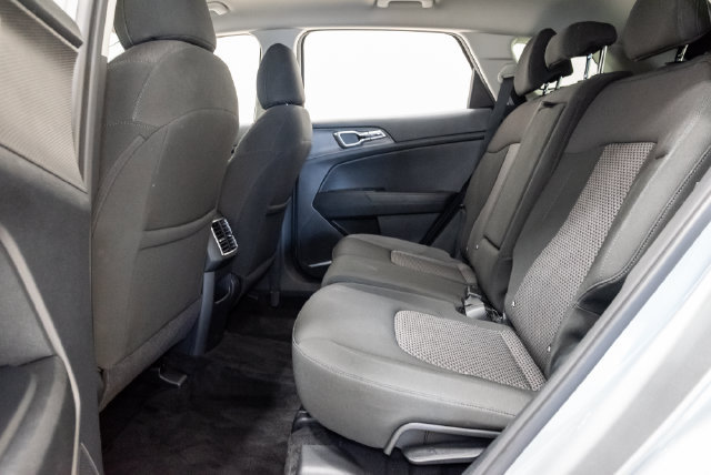 Used 2023 Kia Sportage LX AWD/4WD image 23