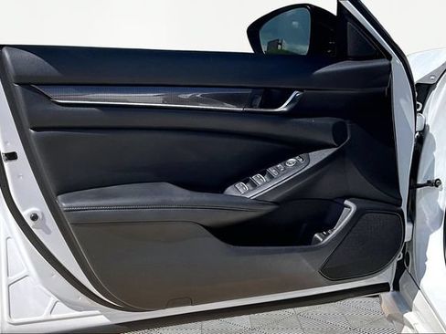Used 2022 Honda Accord Sport Special Edition image 18