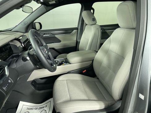 New 2025 GMC Acadia Elevation image 18