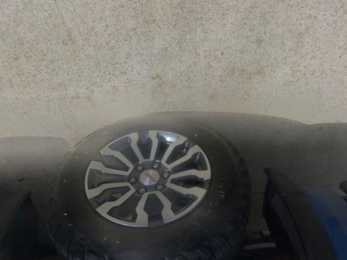 Used 2023 GMC Sierra 1500 AT4 image 23