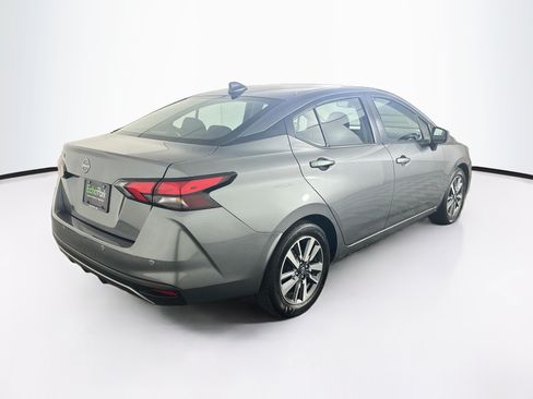 Used 2025 Nissan Versa SV FWD image 9