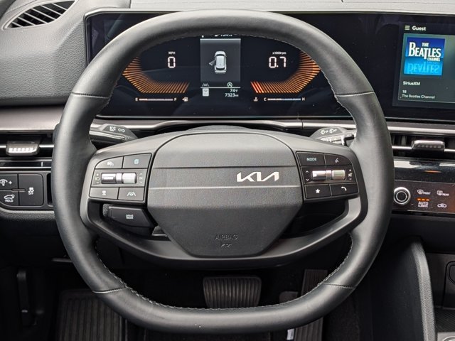 Used 2026 Kia Sportage EX FWD image 20