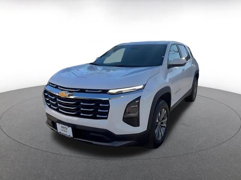 Used 2025 Chevrolet Equinox LT image 7