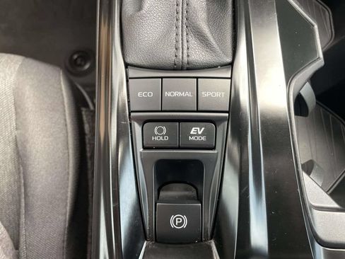 Used 2025 Toyota Camry LE w/ Convenience Package FWD image 22