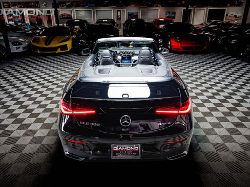 Used 2025 Mercedes-Benz CLE 300 4MATIC Cabriolet image 73