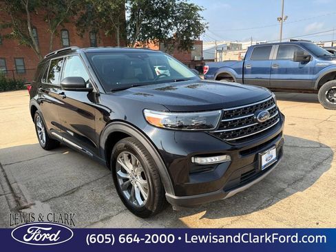Used 2020 Ford Explorer XLT w/ Equipment Group 202A AWD/4WD image 1