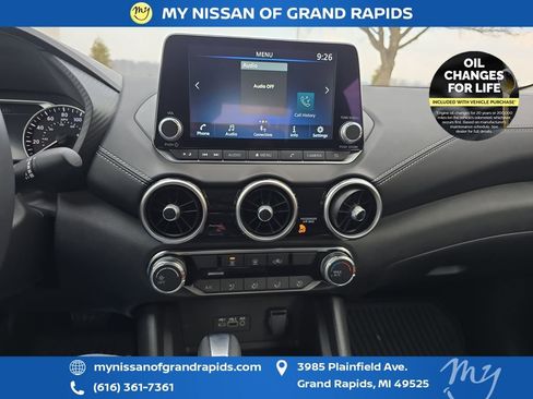 Used 2022 Nissan Sentra SV w/ Trunk Package image 30