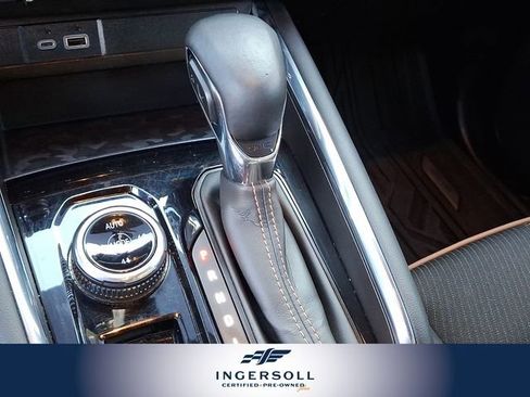 Used 2024 GMC Canyon AT4 w/ Canyon Safety Plus Package image 18