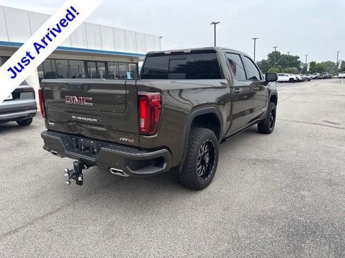 Used 2023 GMC Sierra 1500 AT4 w/ AT4 Preferred Package AWD/4WD image 3