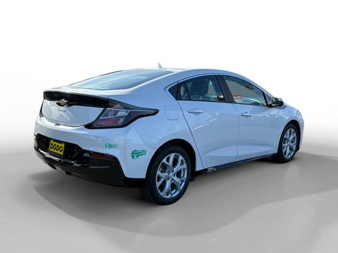 Used 2016 Chevrolet Volt Premier w/ Driver Confidence Package image 5