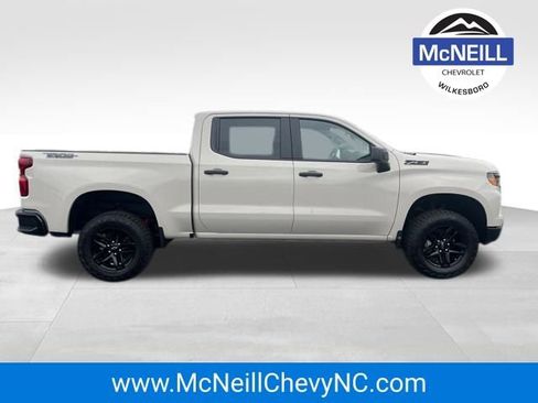 New 2026 Chevrolet Silverado 1500 Custom Trail Boss w/ Dark Appearance Package image 9