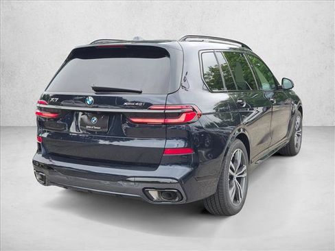 New 2027 BMW X7 xDrive40i w/ M Sport Package AWD/4WD image 2