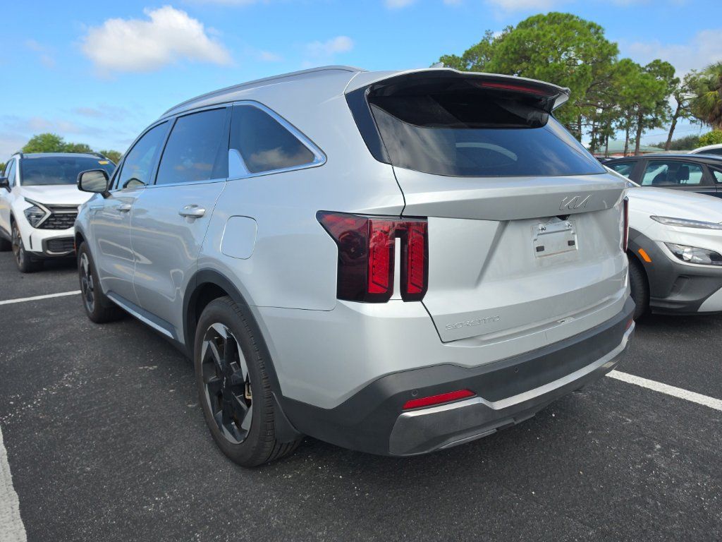 Certified 2025 Kia Sorento EX w/ EX Panoramic Sunroof Package AWD/4WD image 12