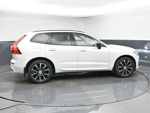 Used 2023 Volvo XC60 B5 Plus w/ Climate Package AWD/4WD image 9