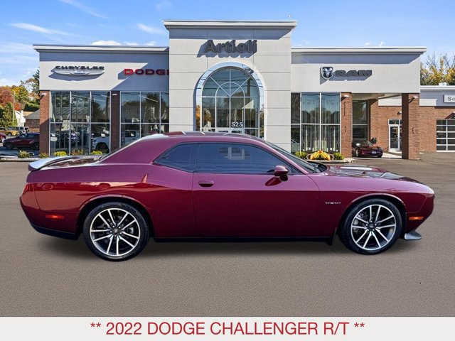 Certified 2022 Dodge Challenger R/T w/ Plus Package RWD image 7