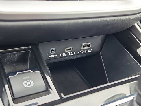 Used 2024 Subaru Legacy Touring XT AWD/4WD image 19