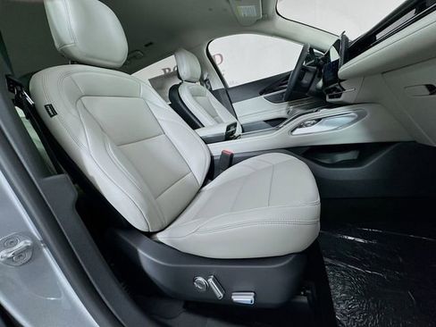 New 2026 Lincoln Nautilus Premier AWD/4WD image 28