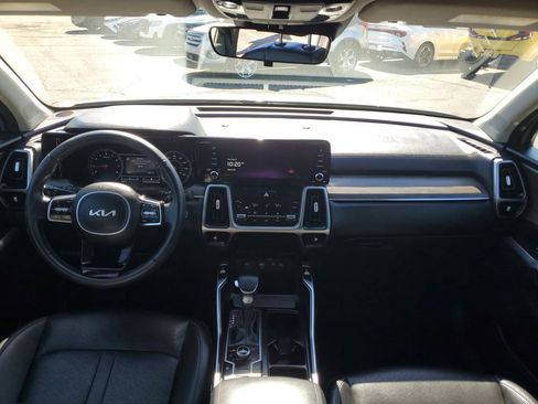 Used 2023 Kia Sorento S w/ Panoramic Sunroof Package AWD/4WD image 23
